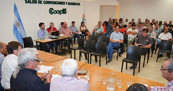 Escenario. Poco concurrida fue la asamblea de delegados de las ciudades de Esquel y Trevelin.