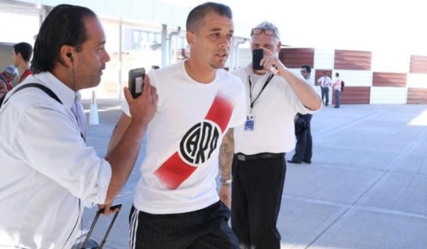 D'Alessandro: "Estoy volviendo para Brasil, acaba el préstamo en diciembre. Hay un tema contractual con el Inter que lo tengo que cumplir".