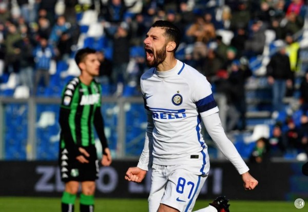 Inter logró un gran triunfo en su visita al Sassuolo. Candreva marcó el único gol del partido.