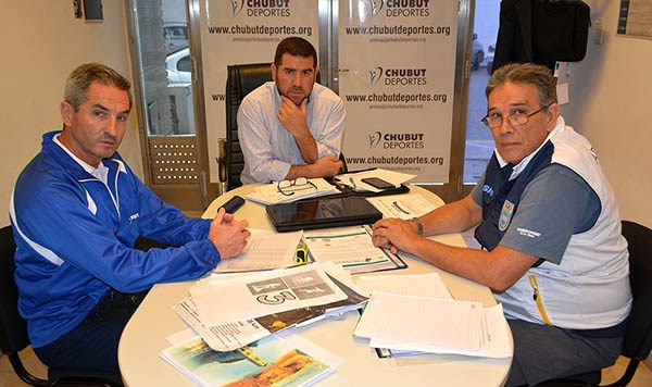 Agustinho, Ñonquepán y Ulloa, anunciaron la llegada del Nacional.