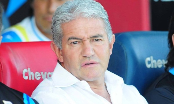 Sorpresiva renuncia de Burruchaga: Sarmiento vuelve a quedarse sin DT.