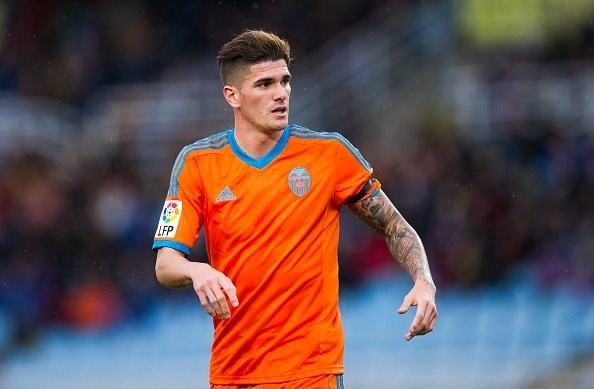 Valencia le cedió a De Paul a Racing por seis meses.