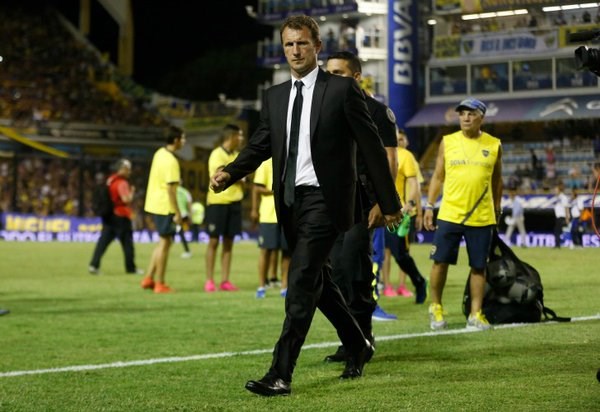 Arruabarrena se aferra al banco de Boca, dirigirá el miércoles en San Juan.