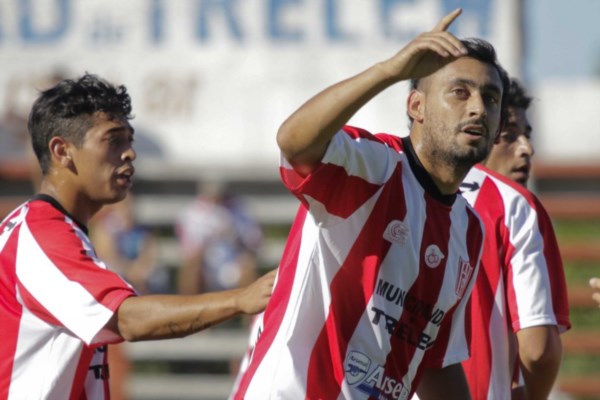 En un torneo corto, era fundamental para Racing comenzar ganando y más porque era local. Y lo hizo: 3-1 a la CAI.