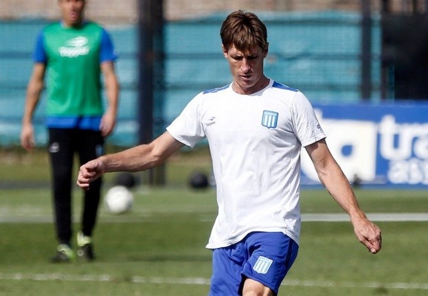 Sava: “Me da alegría ver a Milito”.