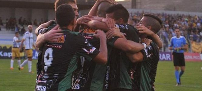 El Torito se acerca a los escalones más altos. Santamarina se perdió la chance de alcanzar a Talleres, que se puede cortar solo.