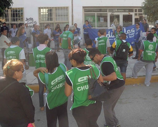 Los Judiciales y los estatales se movilizaron ayer en Puerto Madryn.