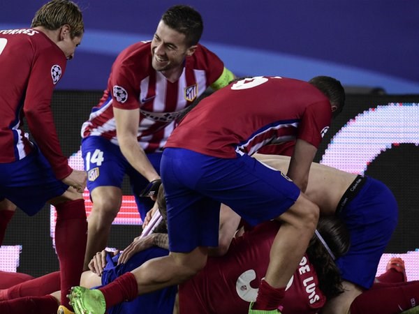 Atlético Madrid necesita ganar para seguir en la pelea en la Liga española.