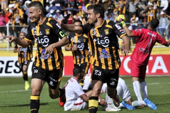 Con goles de Escobar y Cristaldo, The Strongest venció 2-1 a Trujillanos.