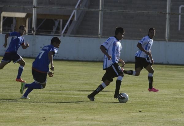 El Azzurro no pudo sostener la ventaja y los rionegrinos se llevaron un punto.