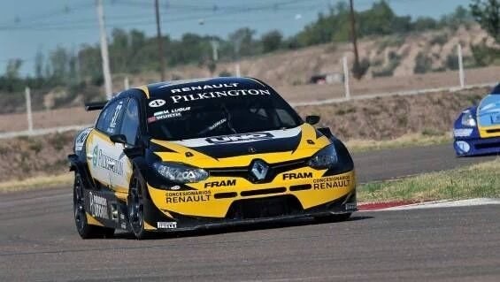 Luque debutó como ganador en el TC 2000.