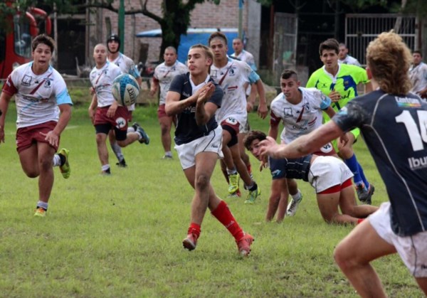 Chubut jugó su mejor partido en lo que va del torneo, pero no le alcanzó para doblegar a Sur y ahora deberá vencer a Entre Ríos para no descender.