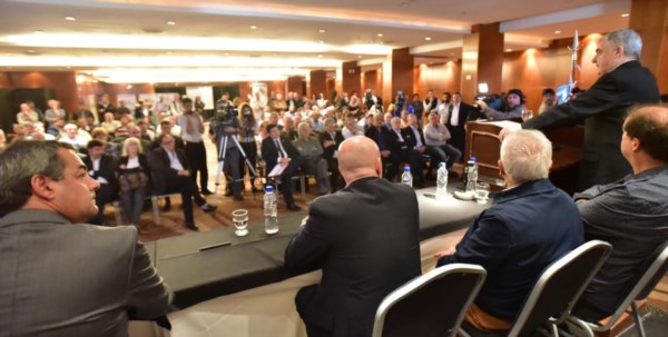 Das Neves cerró el encuentro de cooperativas en Madryn.