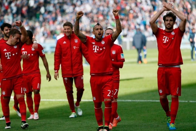 Con un gol de Arturo Vidal, Bayern Munich tachó 2-0 a Hertha Berlin y quedó a un paso de conquistar otra Bundesliga.