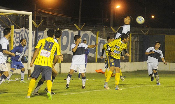 Newbery estuvo cerca de lograr la victoria en Santa Rosa, pero se tuvo que conformar con el empate con All Boys. Puede cerrar la serie en casa.