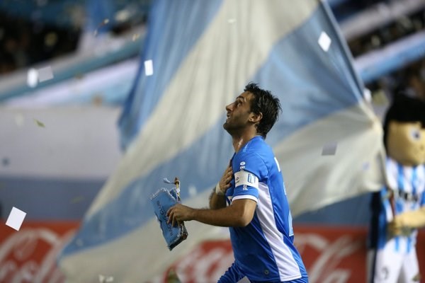 Diego Milito vivirá su último partido oficial en el Cilindro de Avellaneda,