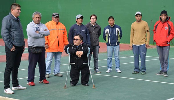 El tenis adaptado comenzó sus actividades en la Escuela 730 de Trelew.