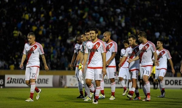 River no jugó bien y sigue sin poder ganar en Quito. Es exagerado el 0/2, a todo o nada en el Monumental.