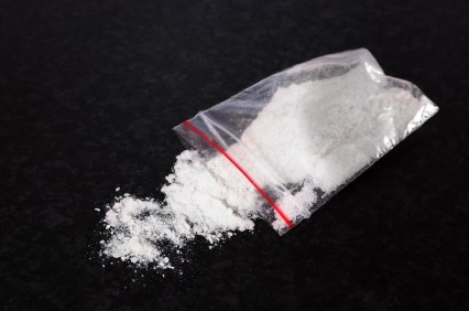 El sobre contenía 80 gramos de cocaína, pero habían enterrado 800.