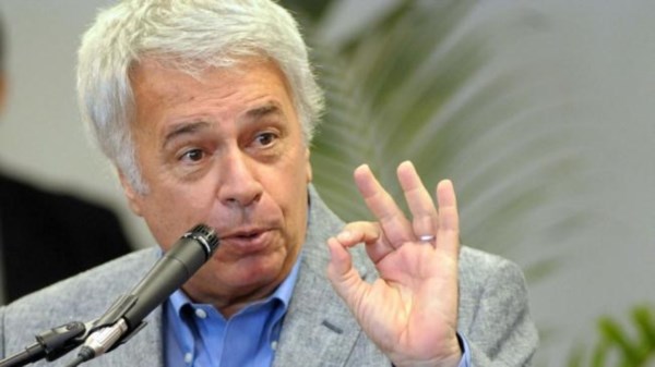 Un coletazo de la crisis en Brasil, donde el cordobés fue embajador,