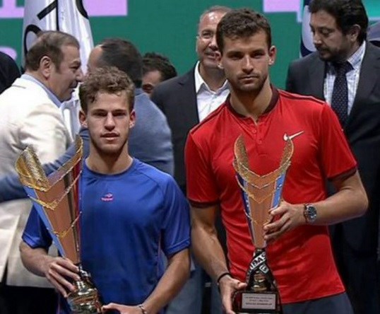 El "Peque" ganó en Estambul el primer título de su carrera profesional.