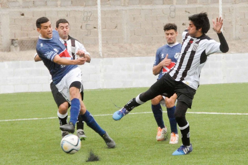 Ever Ready, ya sin chances de clasificar, le quitó a Brown esa posibilidad.