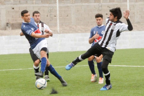 Ever Ready, ya sin chances de clasificar, le quitó a Brown esa posibilidad.