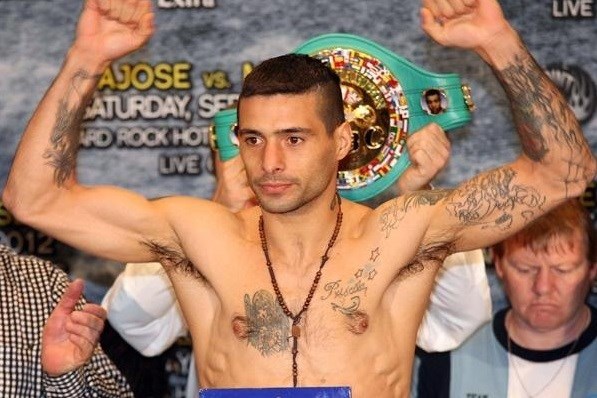 Lucas debe definir su futuro. De la Hoya tiene una oferta importante para su futuro.