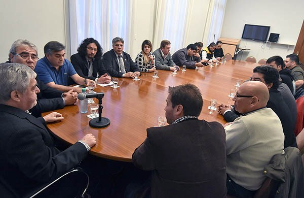 Cumbre. En el encuentro se abordó el tema de las viviendas y la complicada situación que se vive a nivel país.