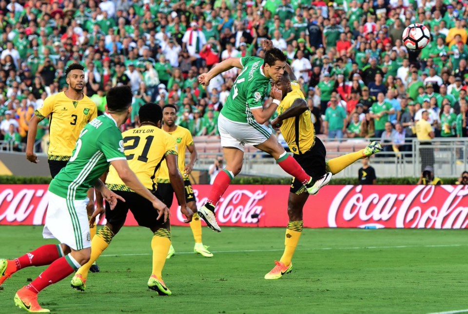 "Chicharito" anotó su gol número 45 con la camiseta de la selección mexicana, quedó a uno de Borgetti, máximo goleador.