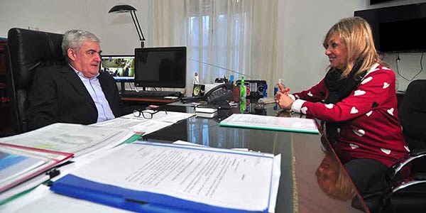Durante el encuentro se barajaron alternativas para que el municipio pueda afrontar sueldos y aguinaldos.