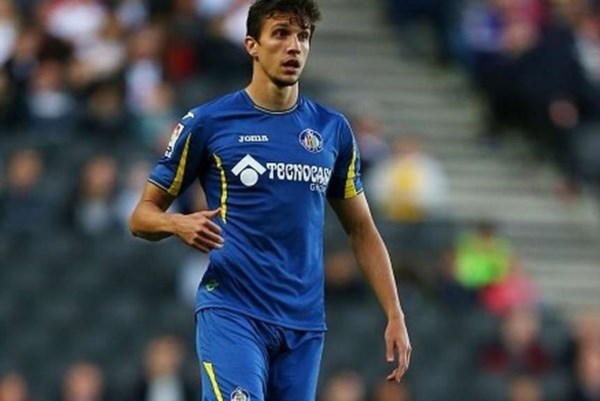 Santiago Vergini suena para llegar a Boca. Hubo una reunión y son optimistas.