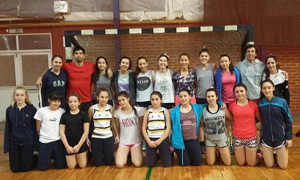 El Club Cordillerano de Esquel está jugando el Nacional de Pista.