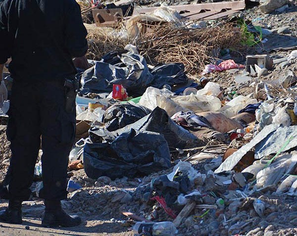Así encontraron el cuerpo de Calcavecchia, tirado entre la basura.