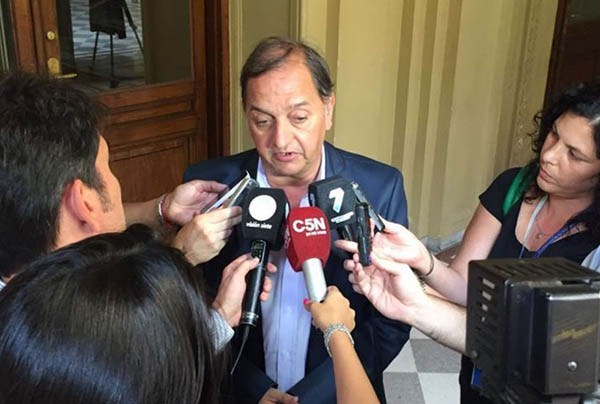 “Nos tenemos que hacer cargo de los errores que cometimos” dijo Linares.
