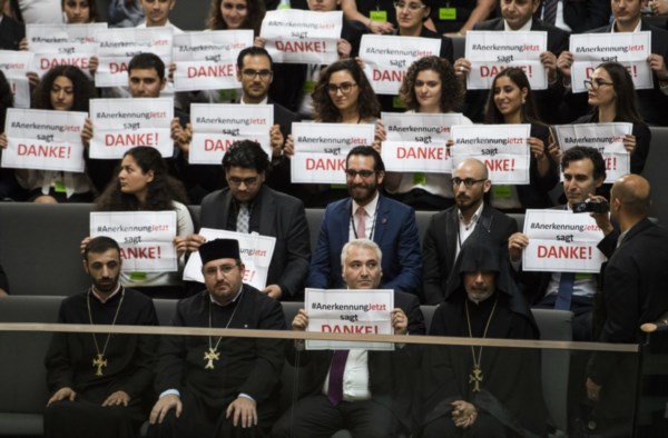 Día histórico para Armenia ( y para Turquía). "Danke!" en deutsche significa "¡Gracias!"