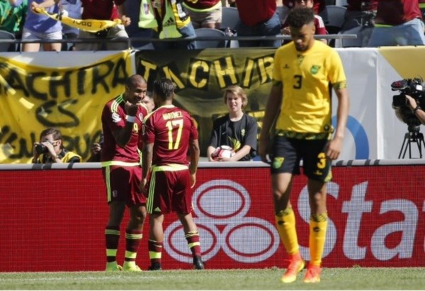 Josef Martínez anotó el tanto de la victoria de Venezuela ante Jamaica.