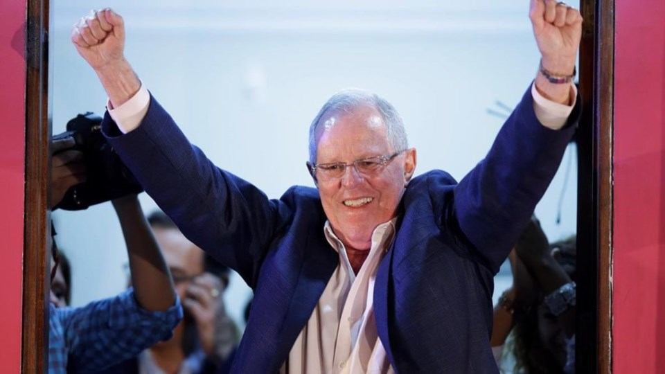 Primeros cómputos dan a Kuczynski como ganador de las elecciones presidenciales de Perú.