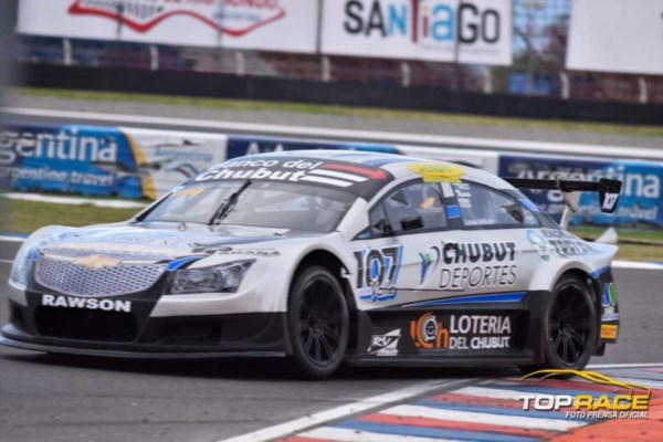 Lucas Valle había dominado el TR Series el sábado en entrenamientos y con la "pole" en clasificación.