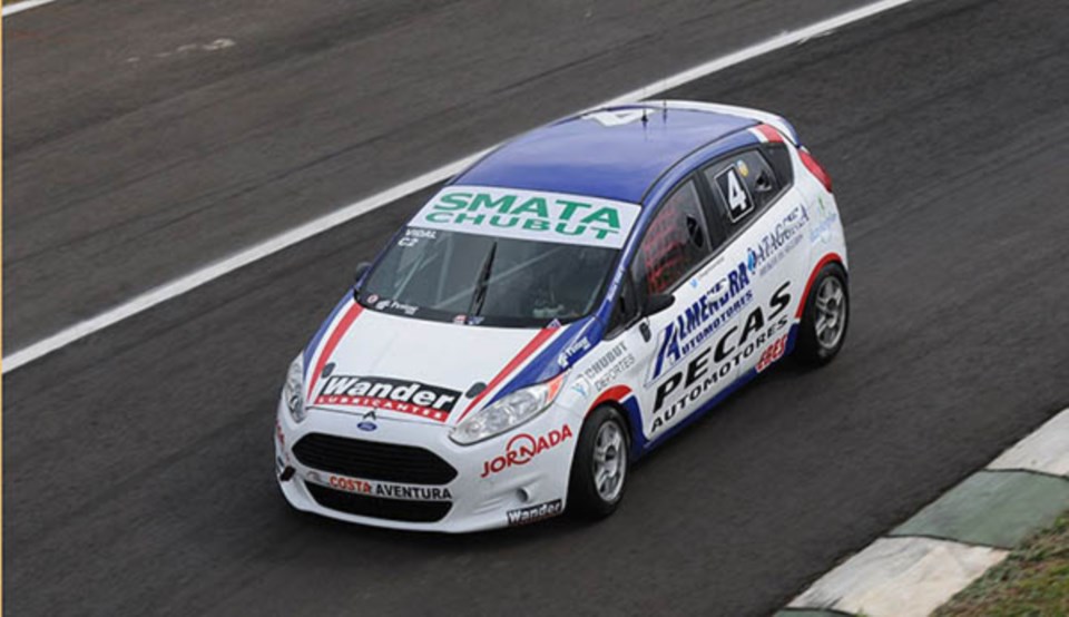 A bordo de un Ford Fiesta Kinetic, Vidal protagonizó una buena serie.