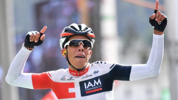 El colombiano Jarlinson Pantano ganó su primera etapa en el Tour de Francia.