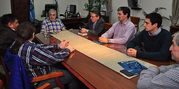 Das Neves encabezó la reunión con el directorio de Petrominera.