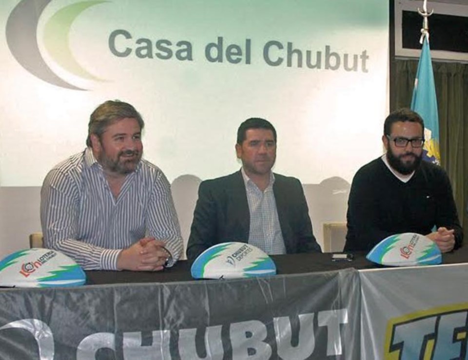 En la Casa del Chubut de Buenos Aires, el CUNE recibió una donación.