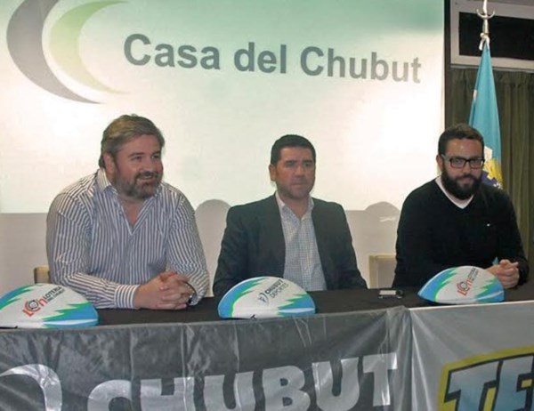 En la Casa del Chubut de Buenos Aires, el CUNE recibió una donación.