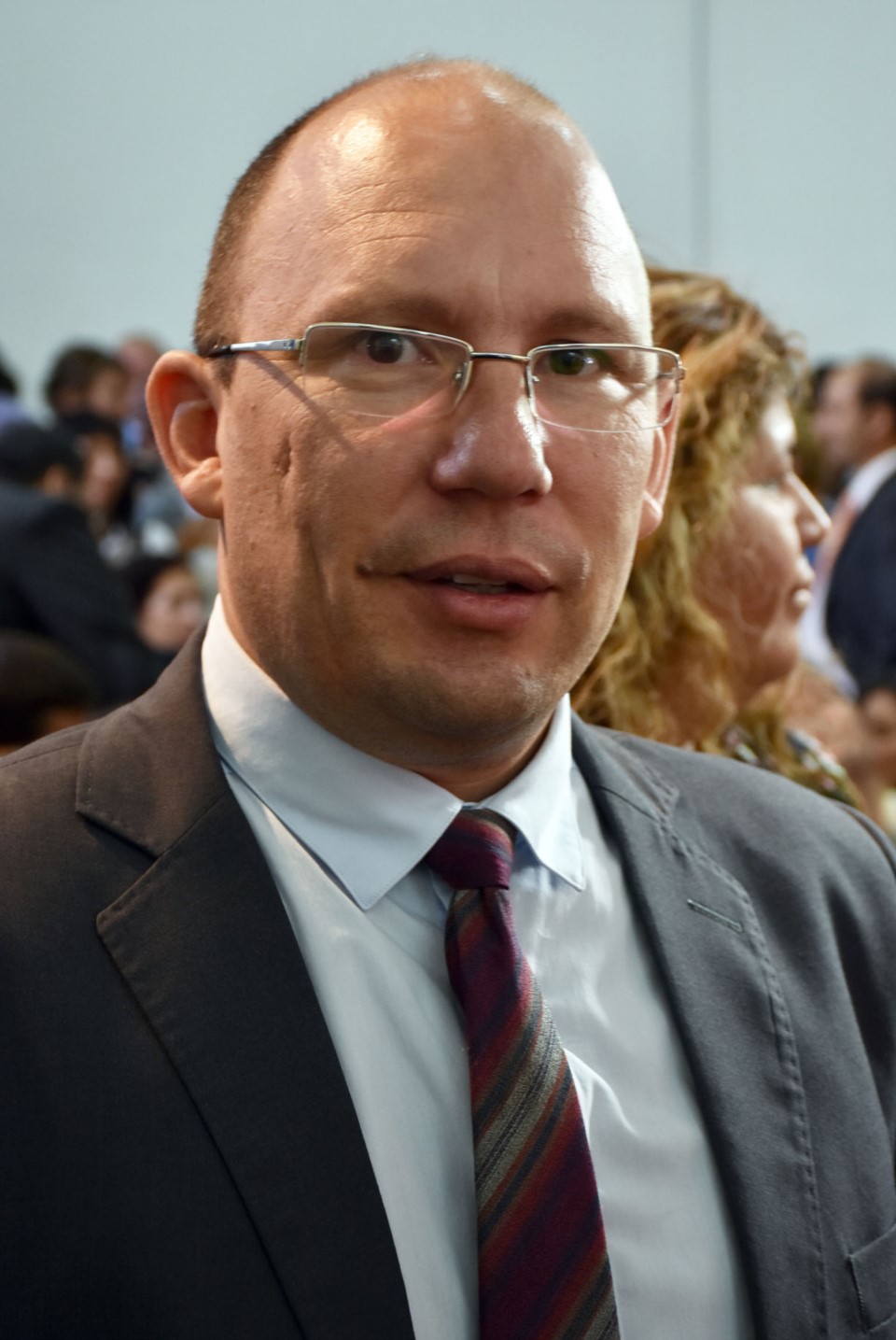 Menchi acusó a la anterior gestión por precarización laboral