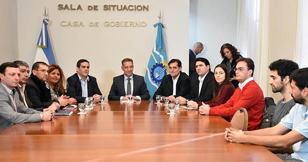 Juntos. Intendentes de distintos partidos se juntaron para acordar una buena salida ambiental.