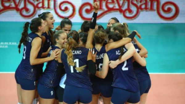 Las argentinas derrotaron a Camerún e hicieron historia y hoy van por Japón.