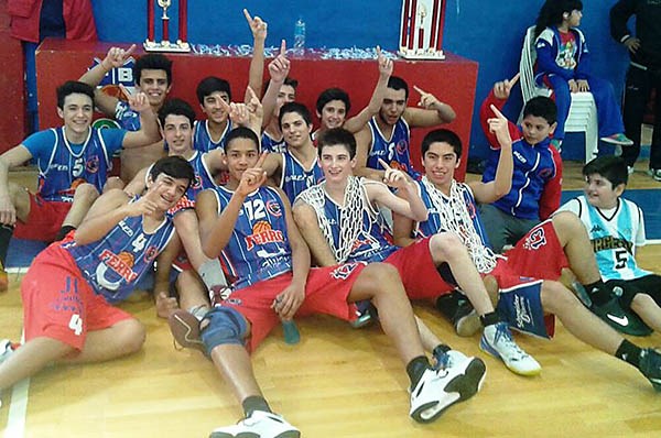 Ferrocarril Patagónico se impuso ante Racing en el partido decisivo del Final Four, de local, y fue campeón.