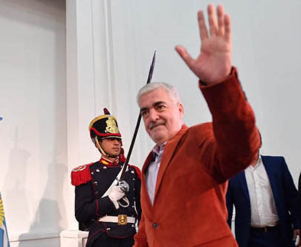 Das Neves vuelve con agenda.  