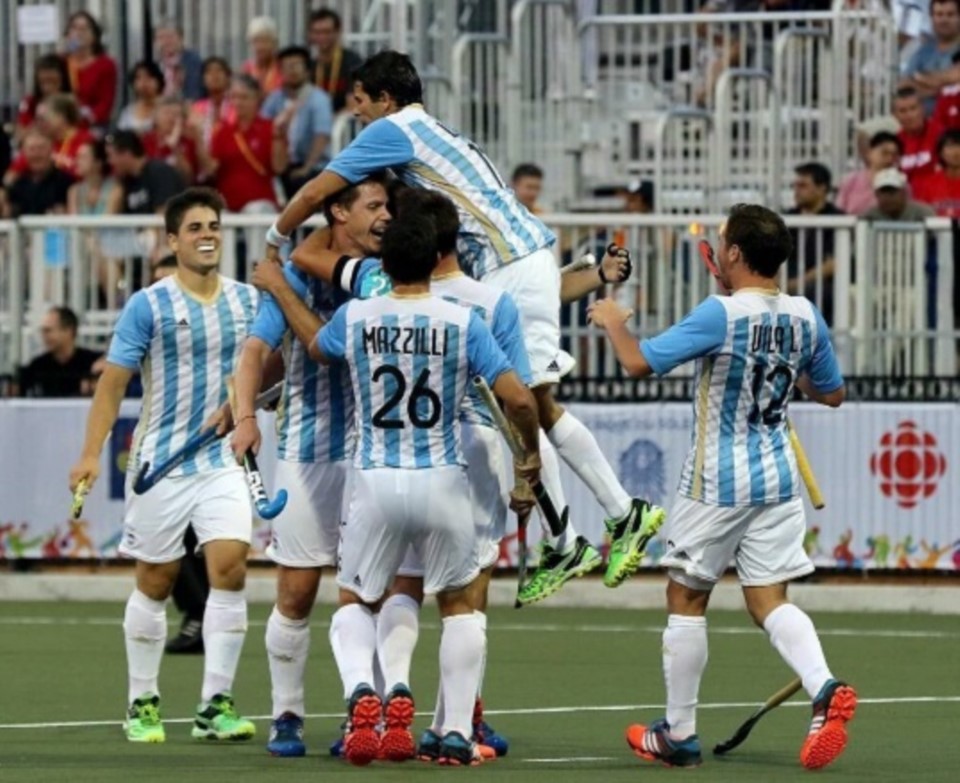 Gran victoria de Los Leones para encaminar su pase de ronda en los Juegos Olímpicos.